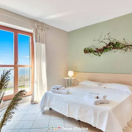 Niria, Terre Marine Гостевой дом